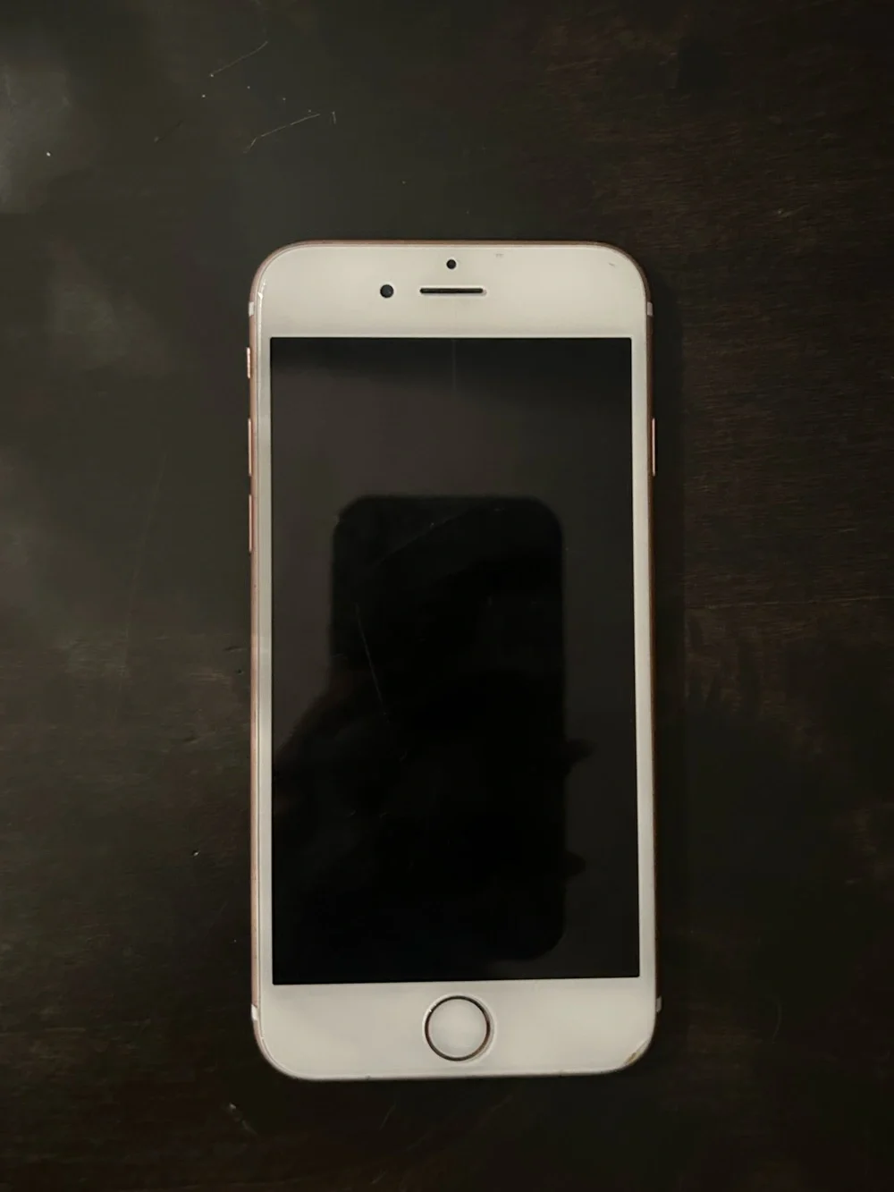 Apple iPhone in Rose Gold with White Front